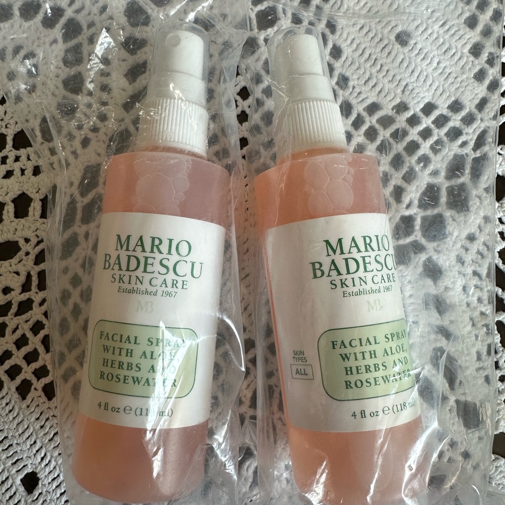 Mario Badescu Facial Spray with Aloe, Herbs, and Rosewater - Pink